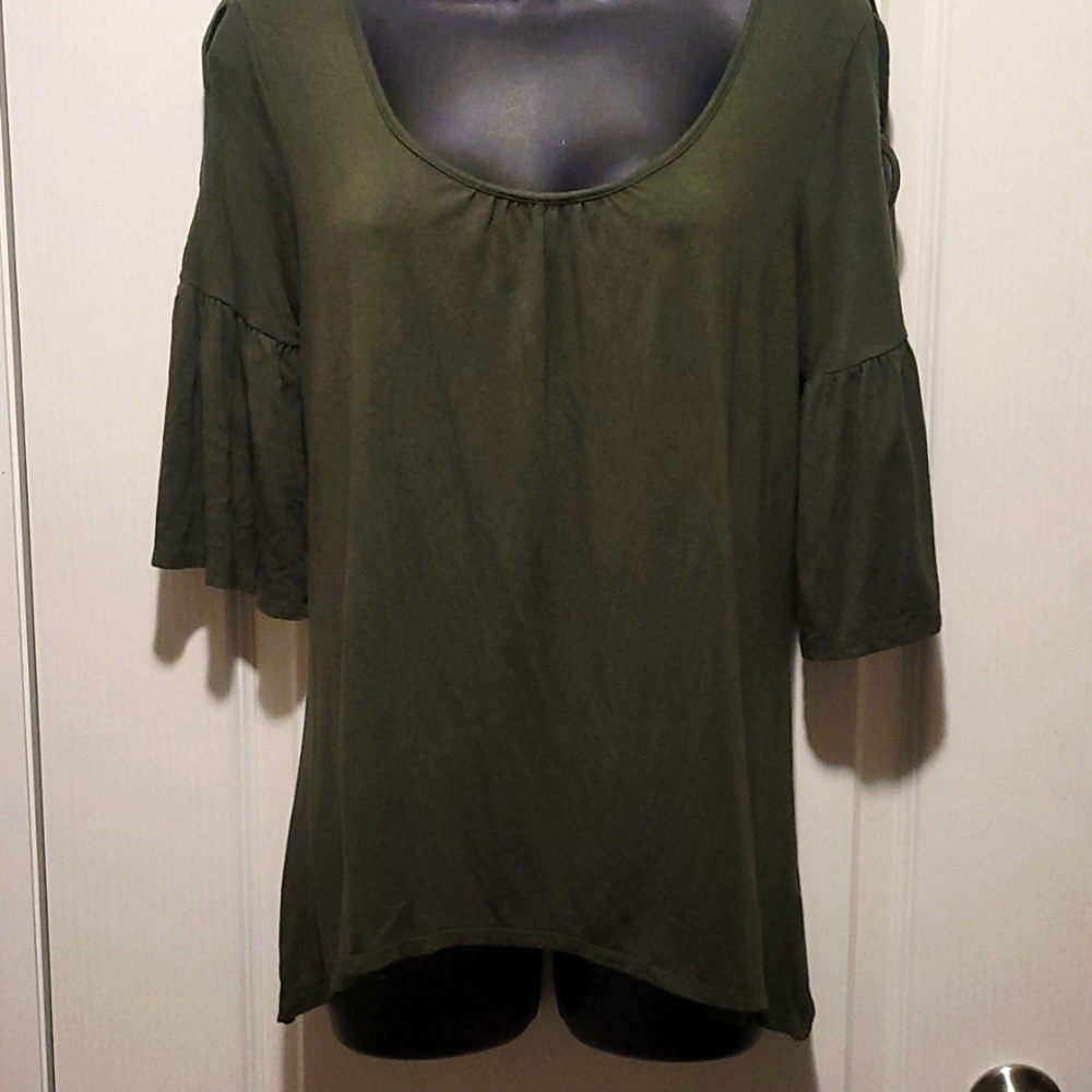 Corvia olive gree shirt Size Large